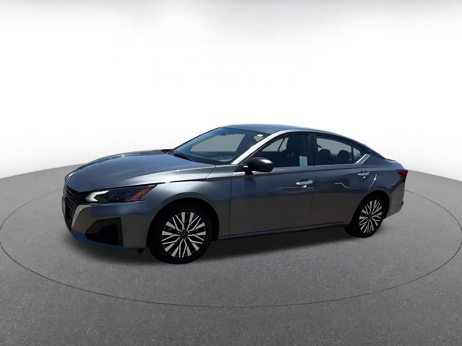 Thumbnail: 2025 Nissan Altima - 8