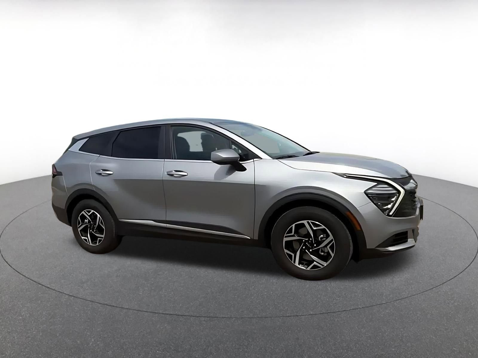 Thumbnail: 2025 Kia Sportage - 2