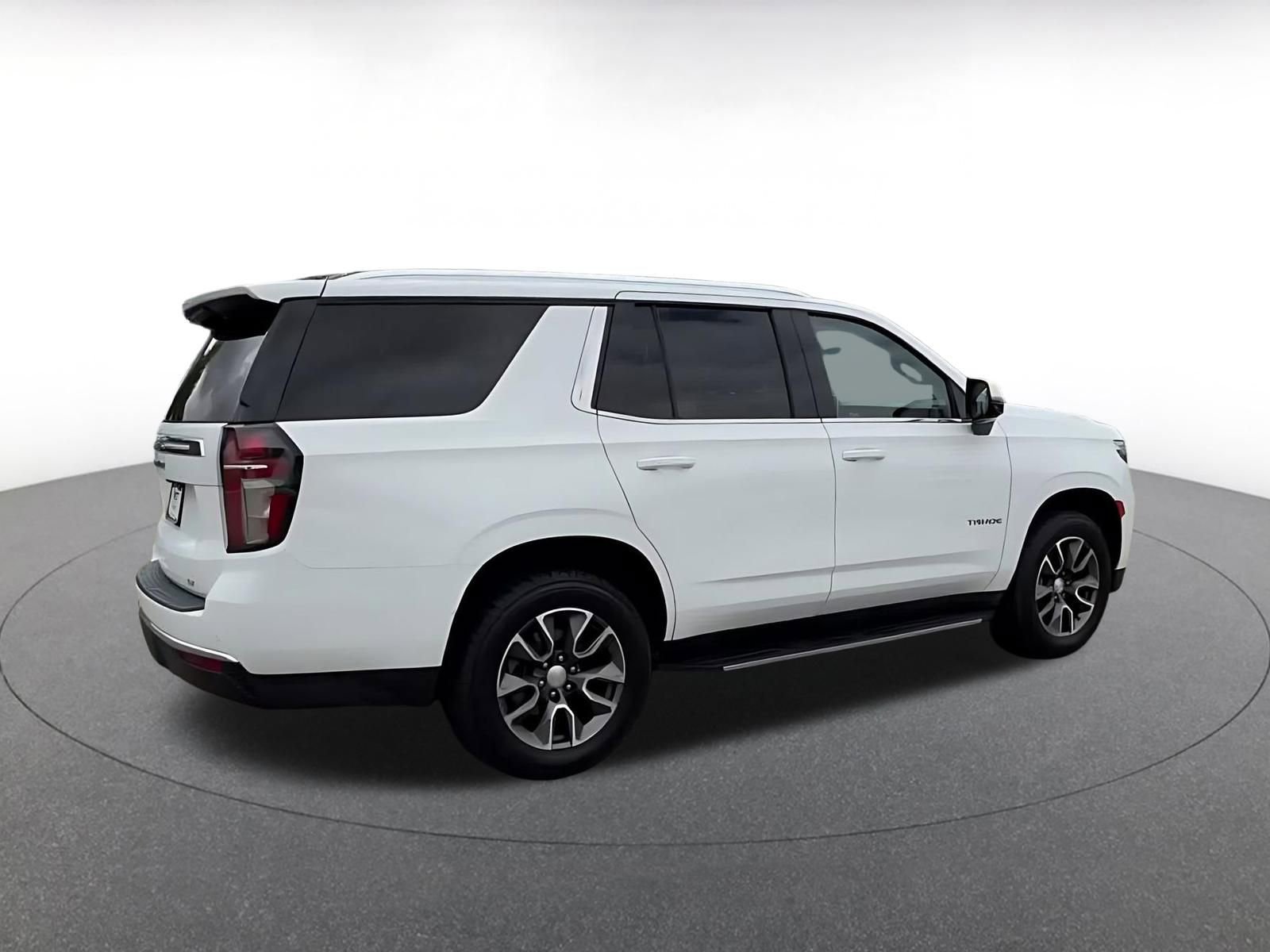 Thumbnail: 2023 Chevrolet Tahoe - 15