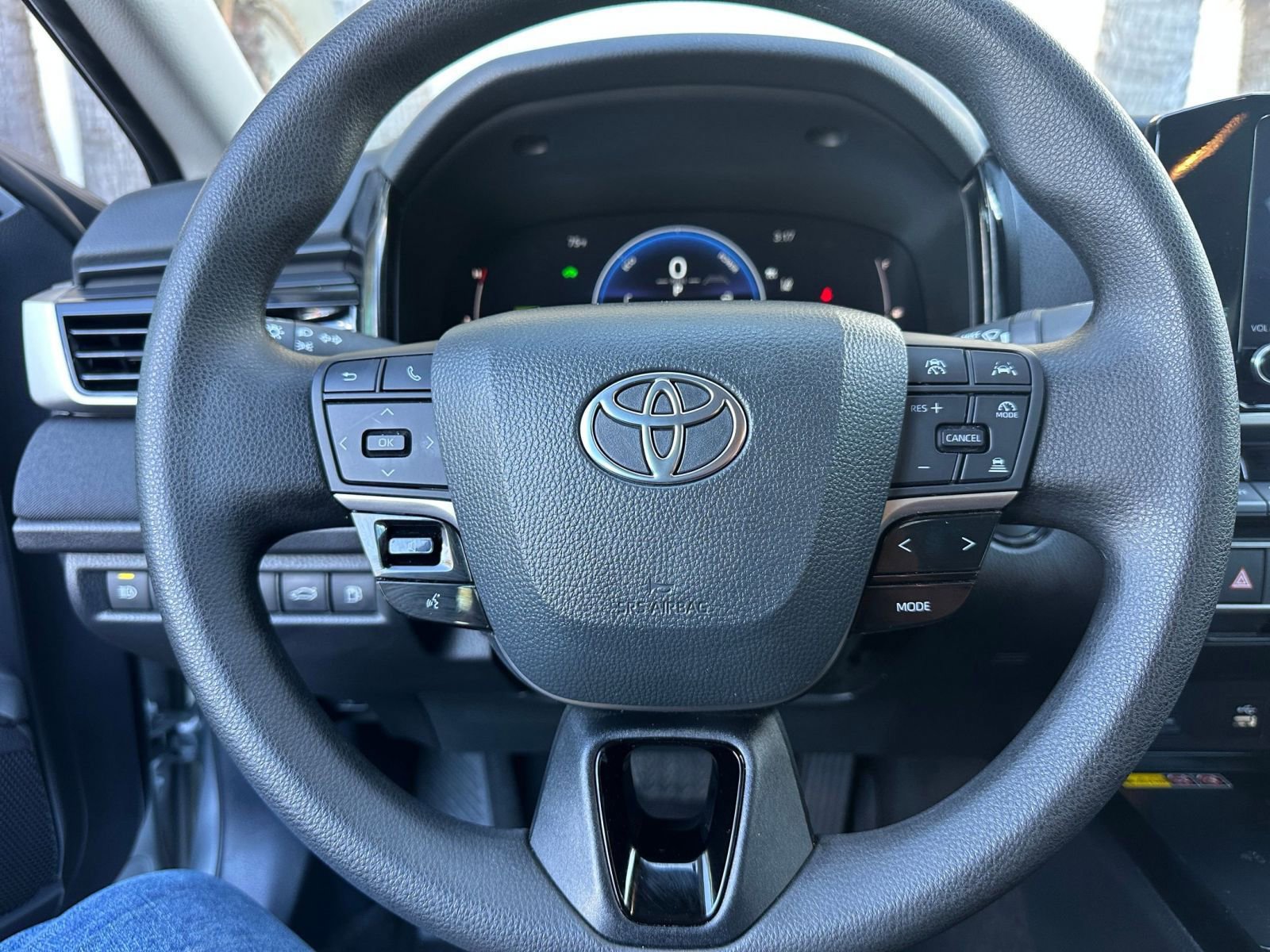 Thumbnail: 2025 Toyota Camry - 27