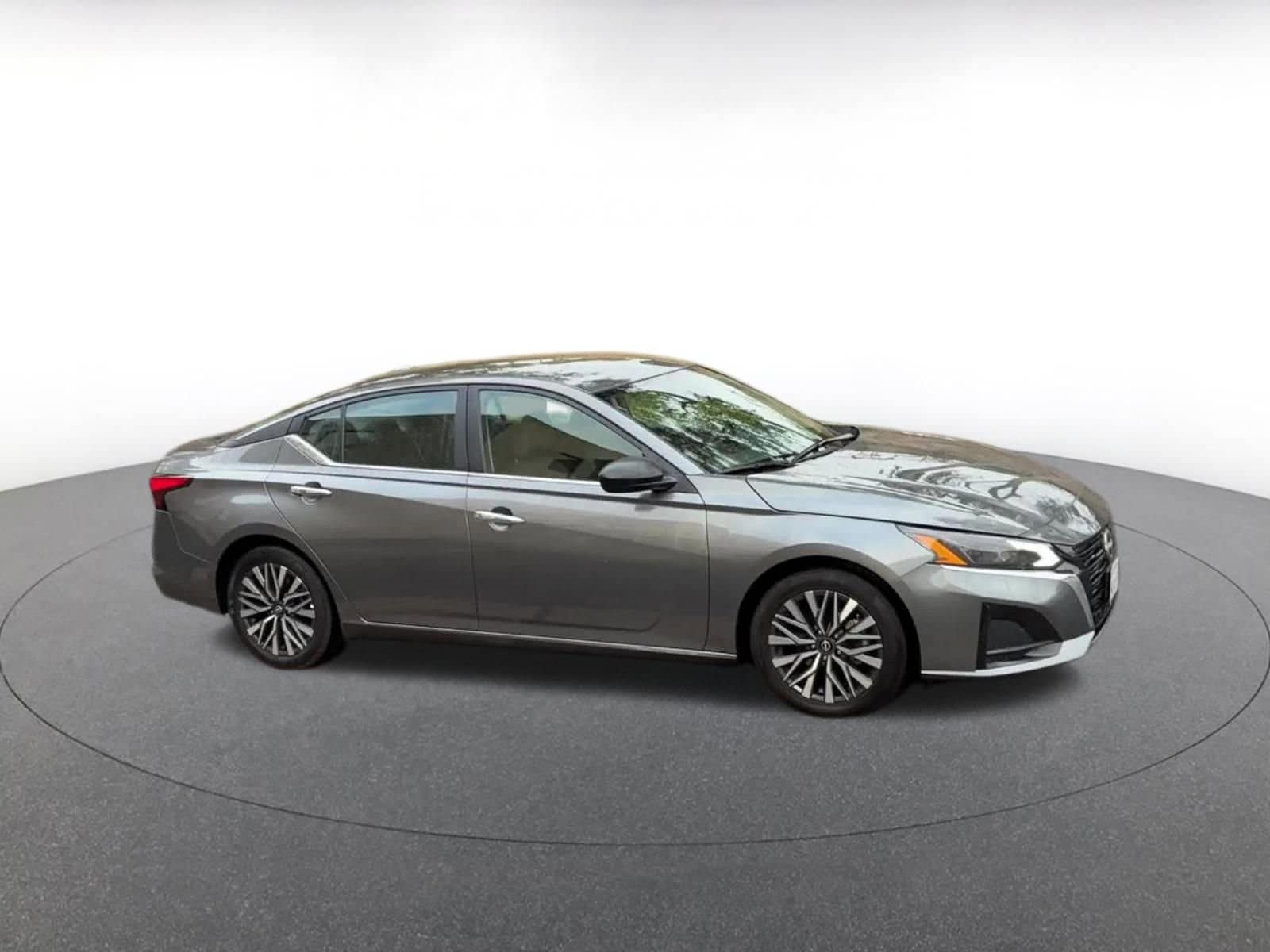 Thumbnail: 2025 Nissan Altima - 2
