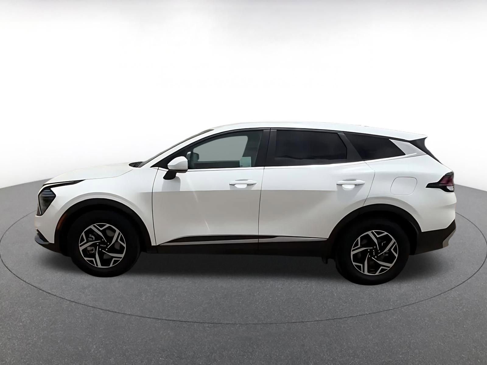 Thumbnail: 2025 Kia Sportage - 10