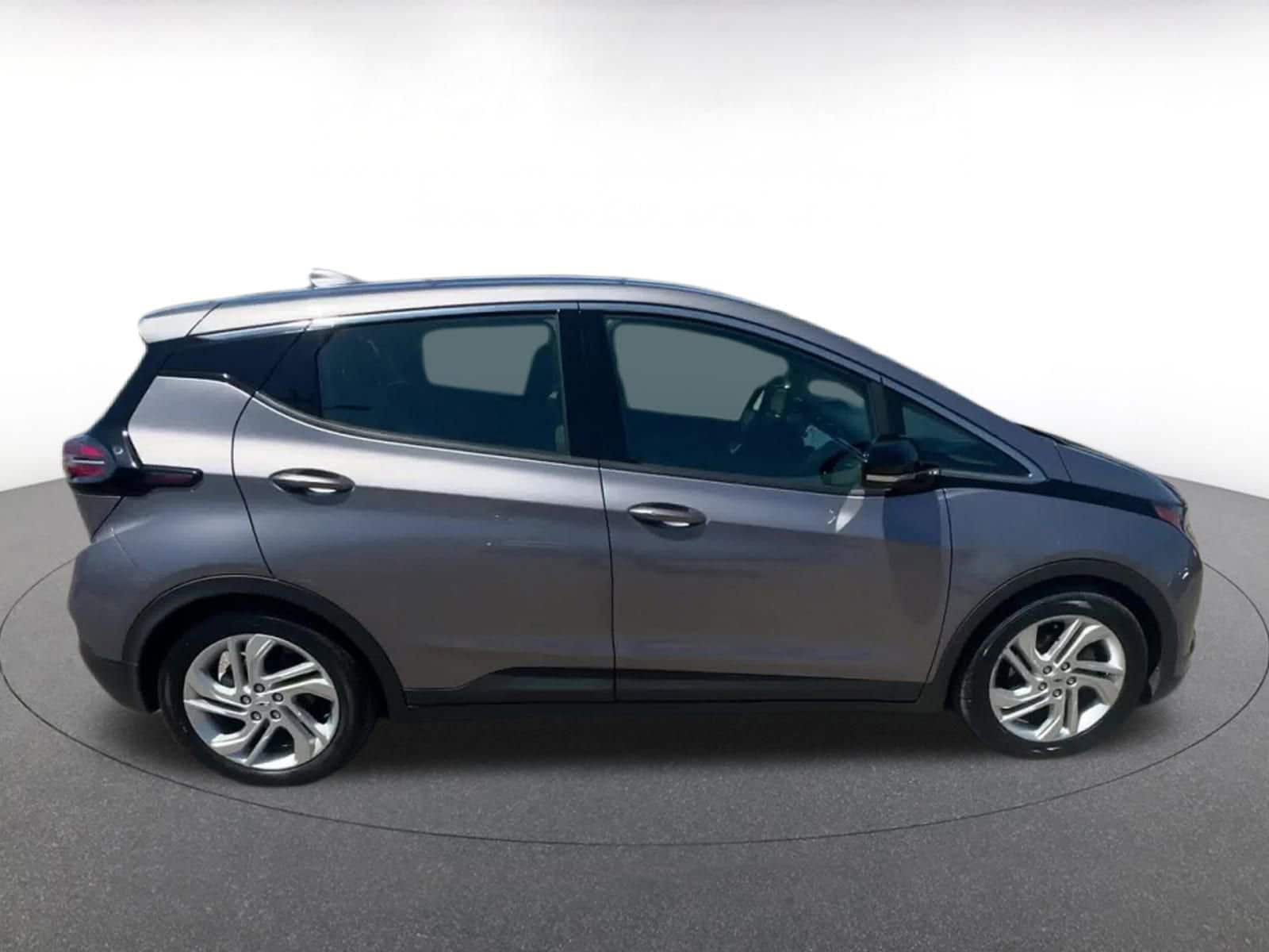 Thumbnail: 2023 Chevrolet Bolt EV - 16