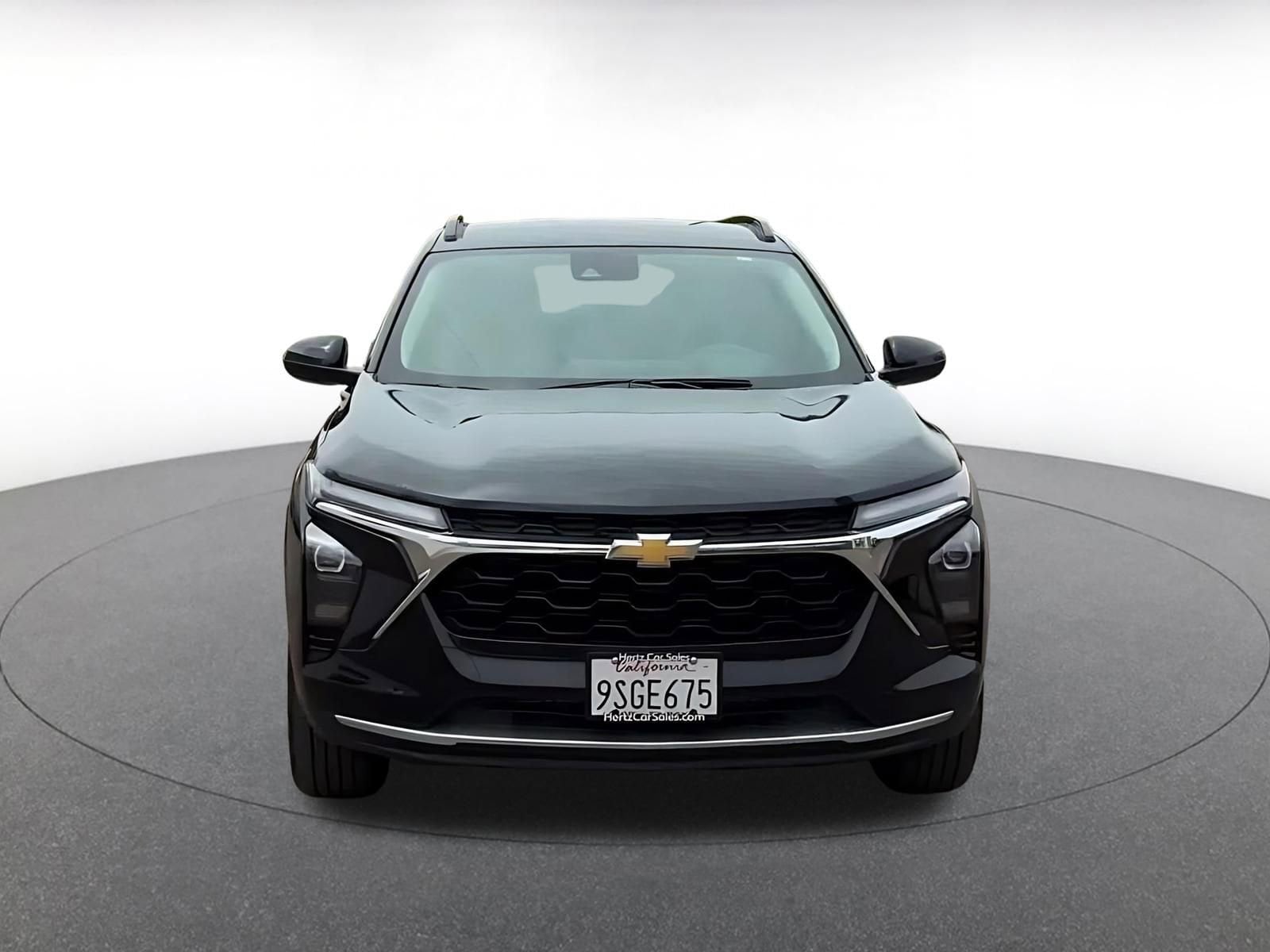 Thumbnail: 2025 Chevrolet Trax - 4