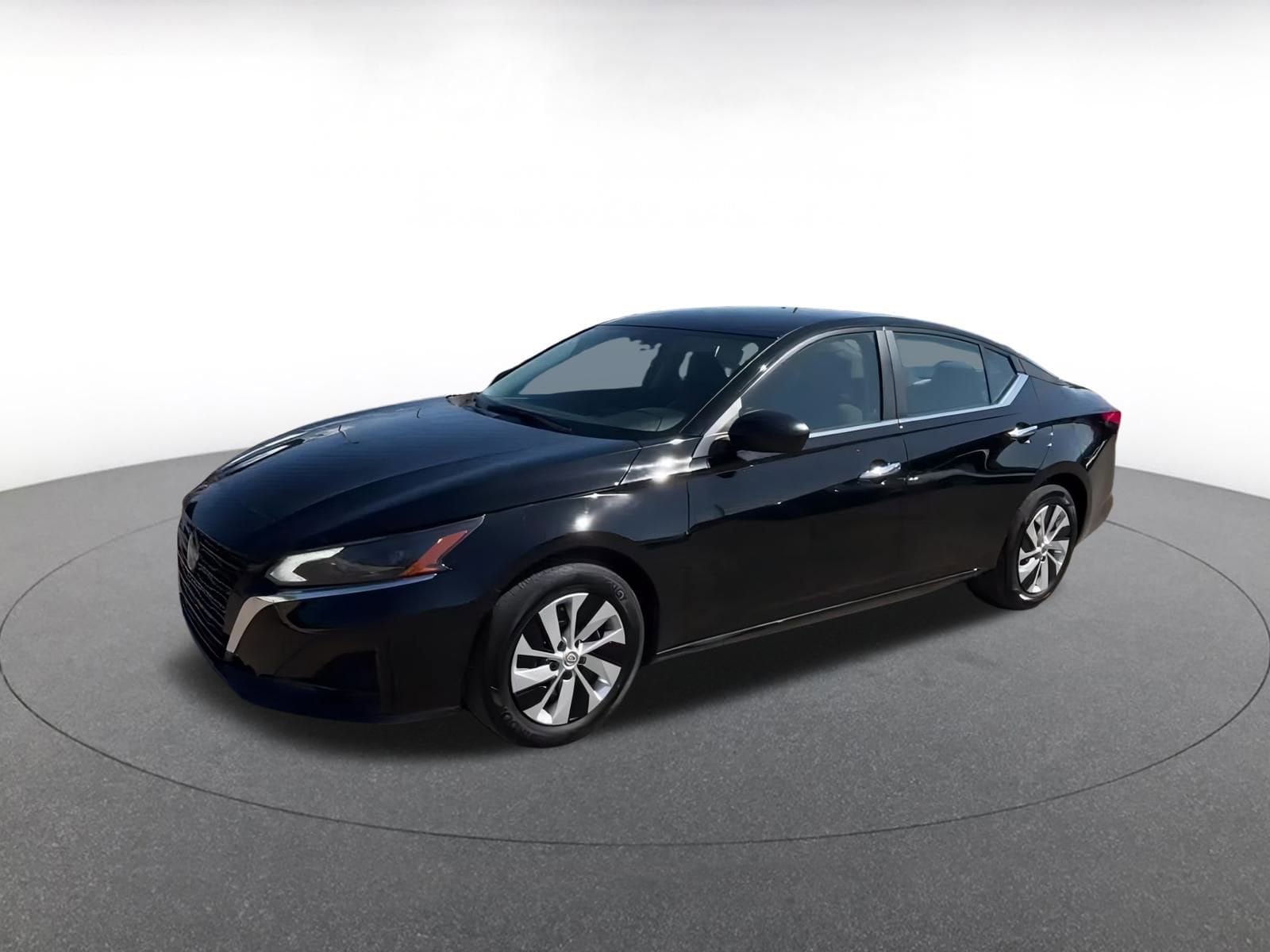Thumbnail: 2024 Nissan Altima - 8