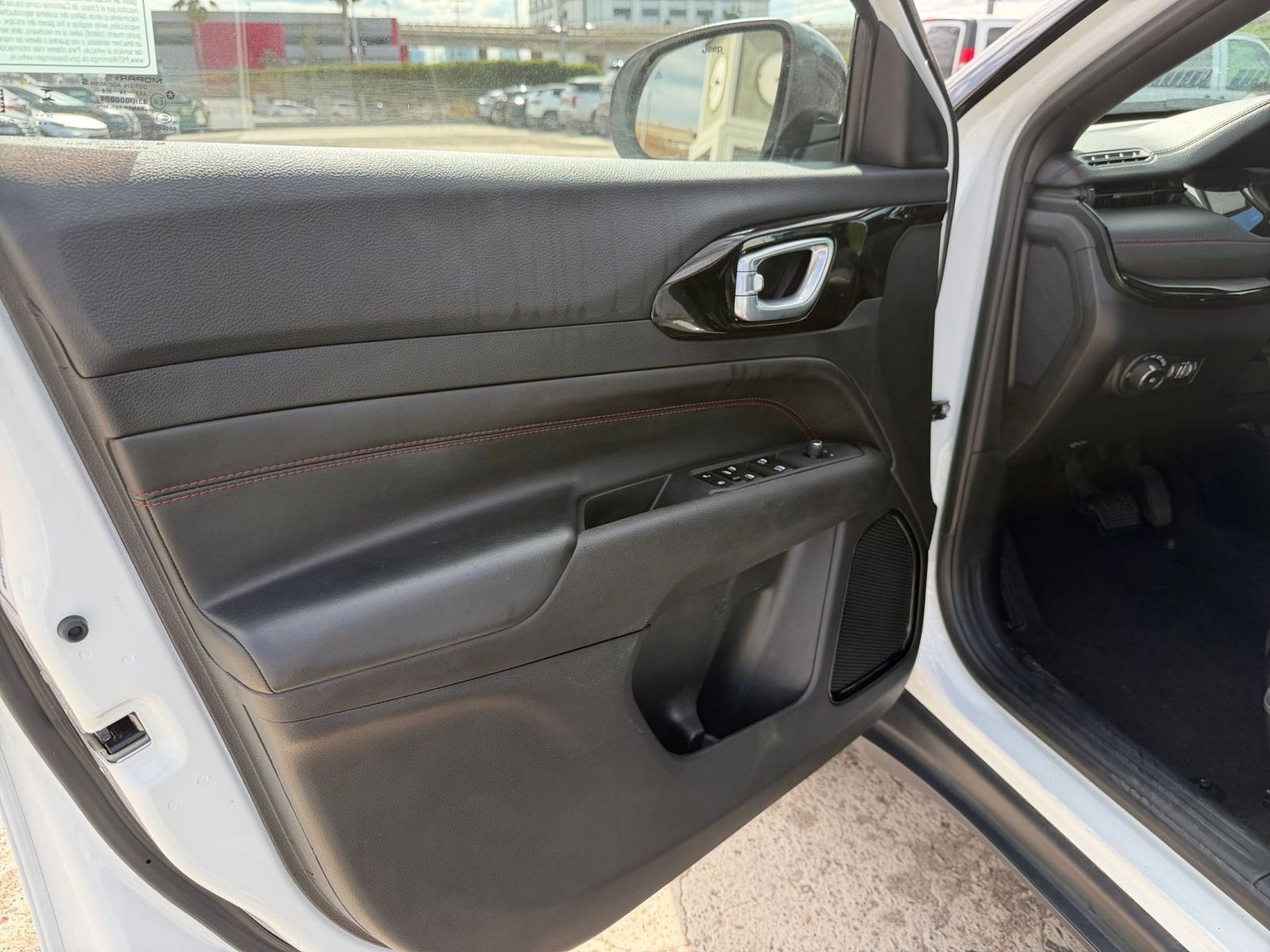 Thumbnail: 2025 Jeep Compass - 20