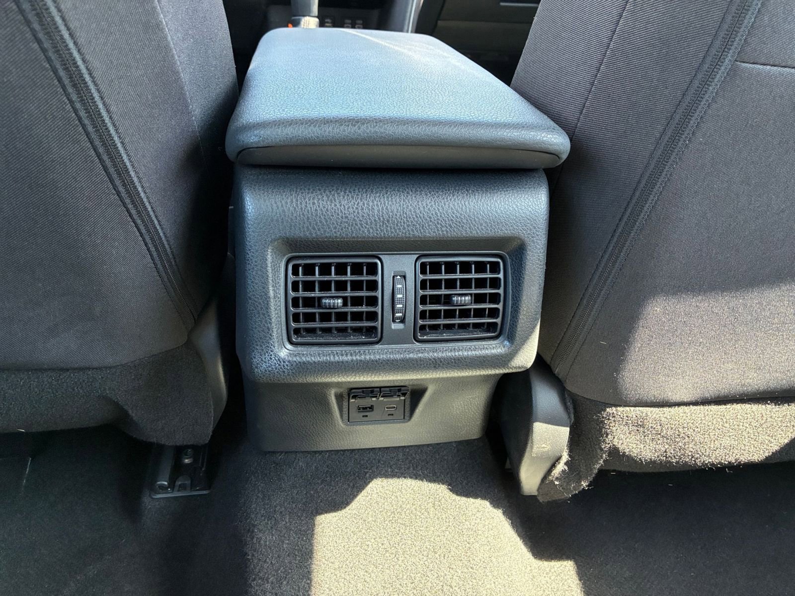 Thumbnail: 2025 Toyota Camry - 22