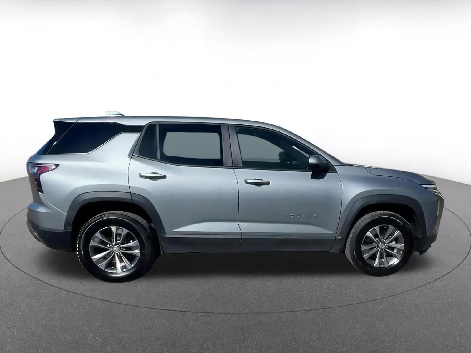 Thumbnail: 2025 Chevrolet Equinox - 16