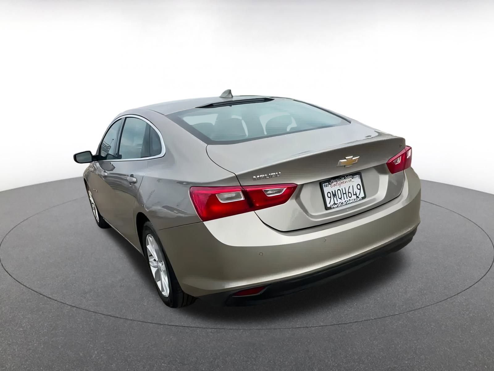 Thumbnail: 2024 Chevrolet Malibu - 11