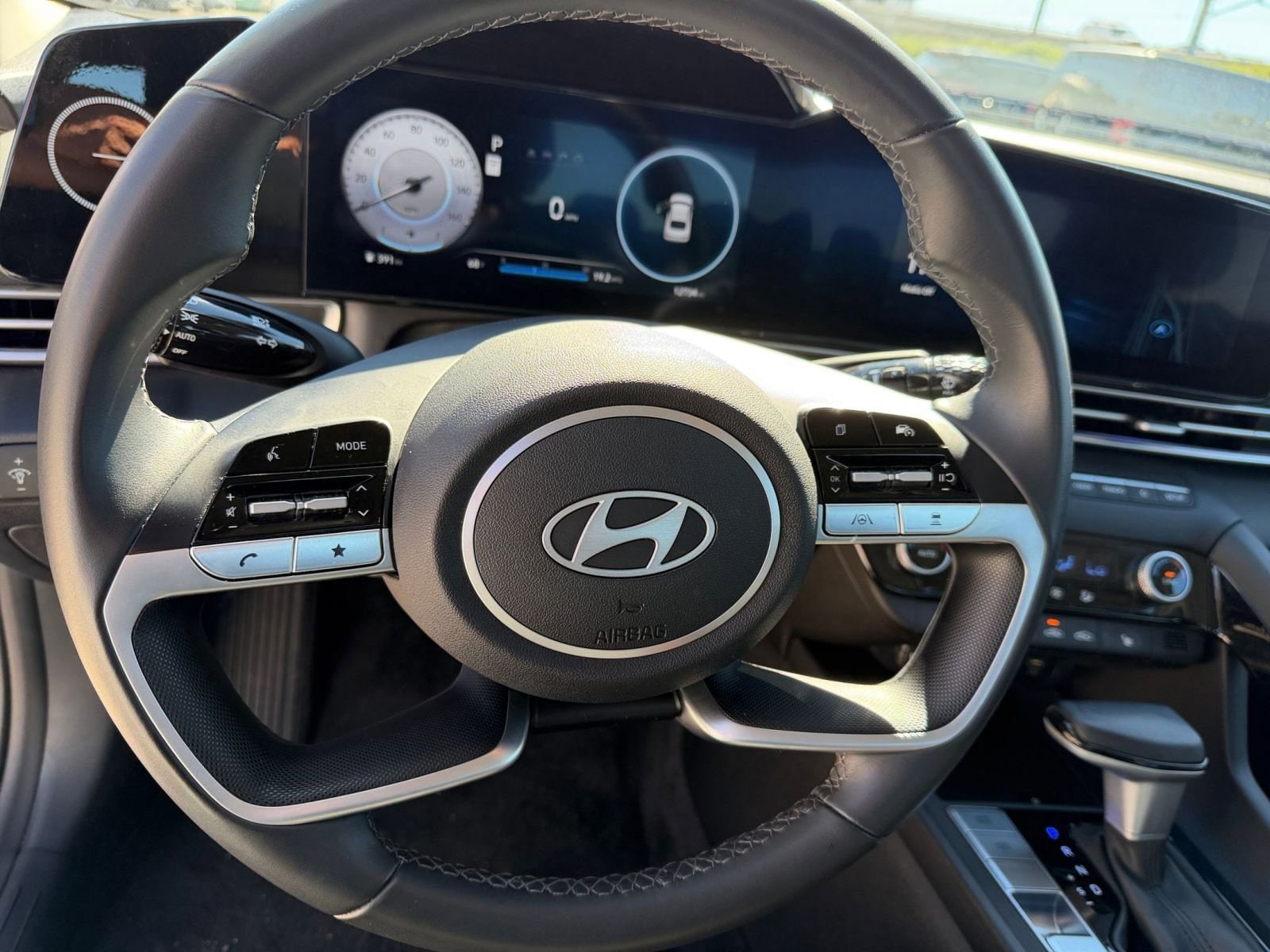 Thumbnail: 2025 Hyundai Elantra - 25