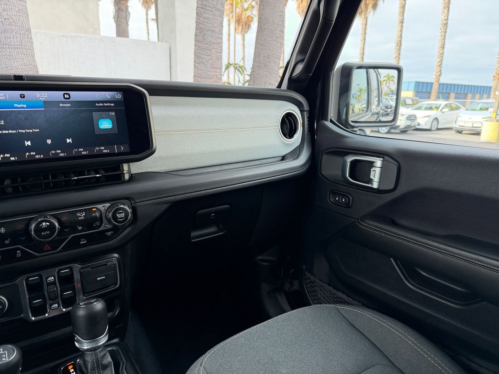 Thumbnail: 2025 Jeep Wrangler - 34