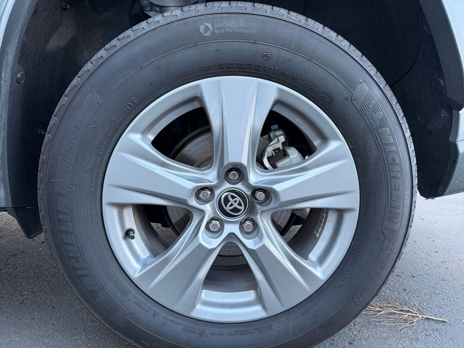 Thumbnail: 2025 Toyota RAV4 - 29