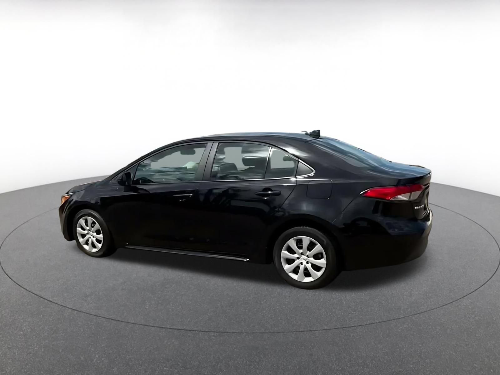 Thumbnail: 2025 Toyota Corolla - 9