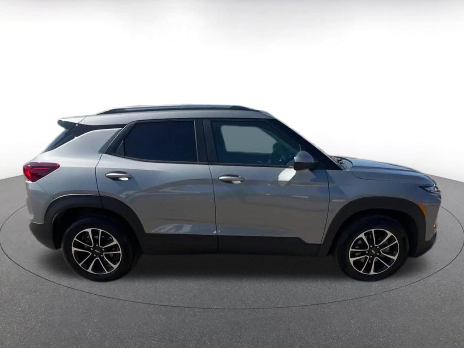 Thumbnail: 2025 Chevrolet TrailBlazer - 16