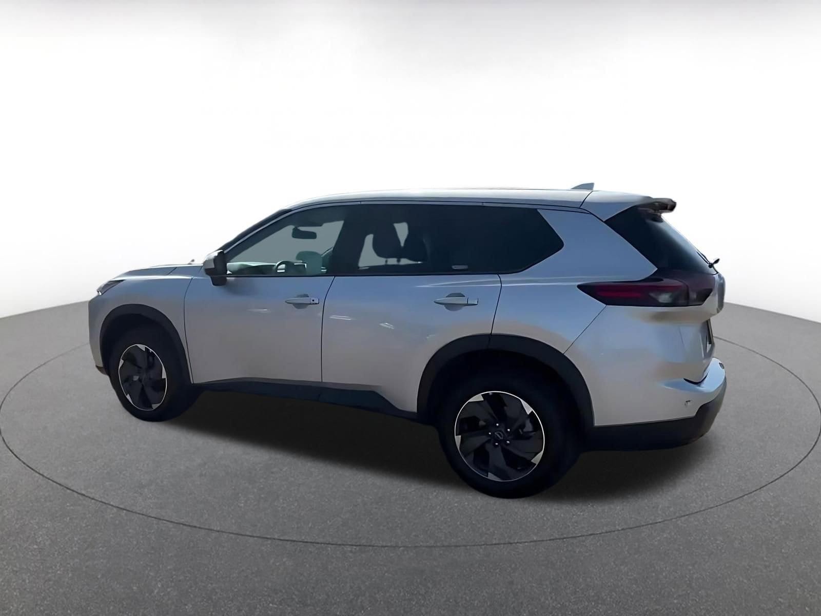 Thumbnail: 2025 Nissan Rogue - 10