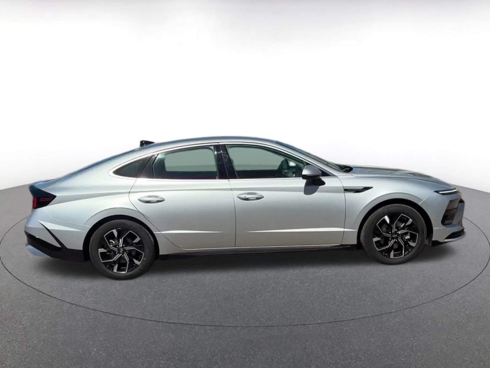 Thumbnail: 2025 Hyundai Sonata - 16