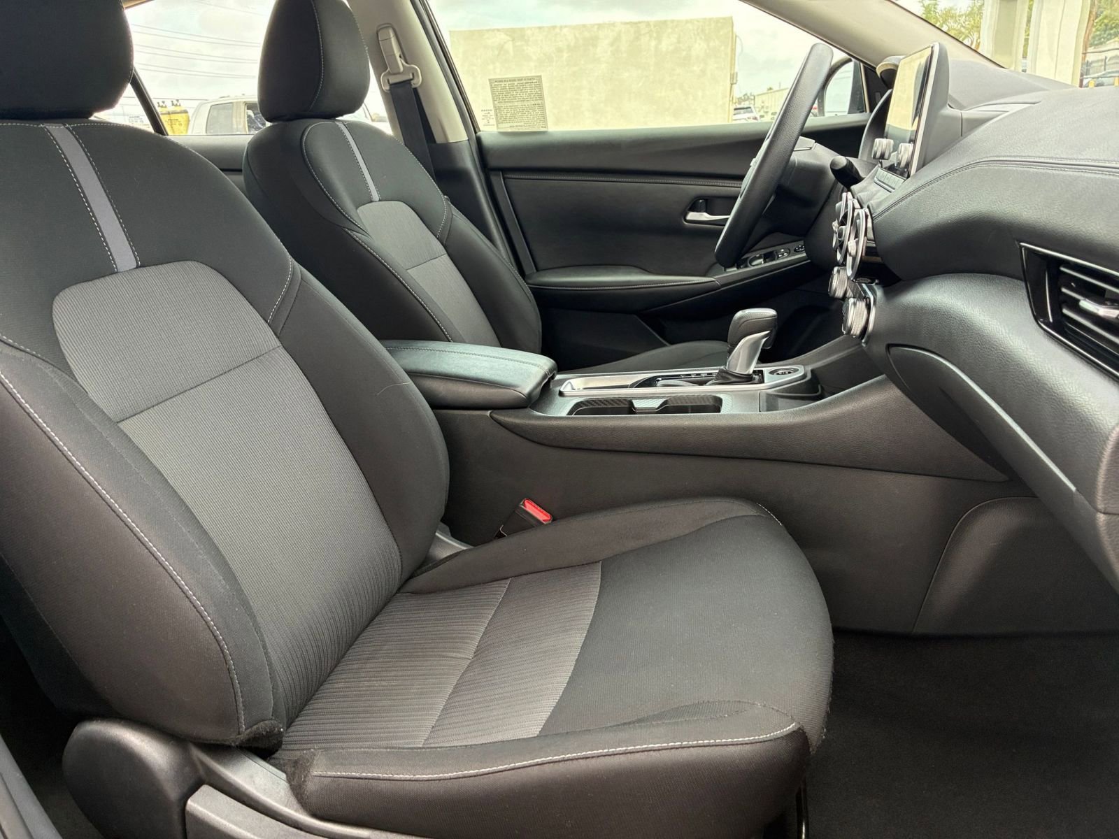 Thumbnail: 2025 Nissan Sentra - 34