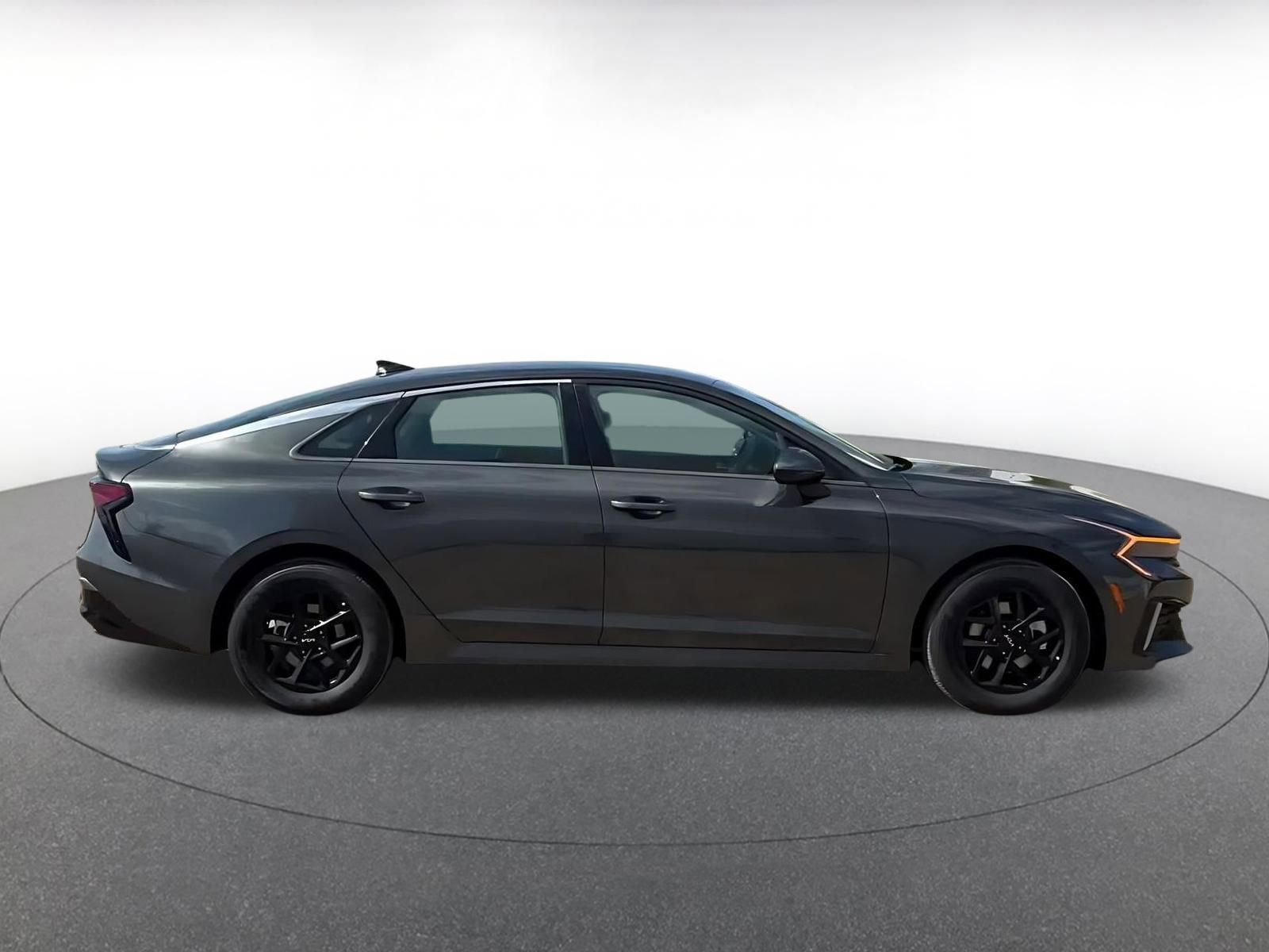 Thumbnail: 2025 Kia K5 - 15