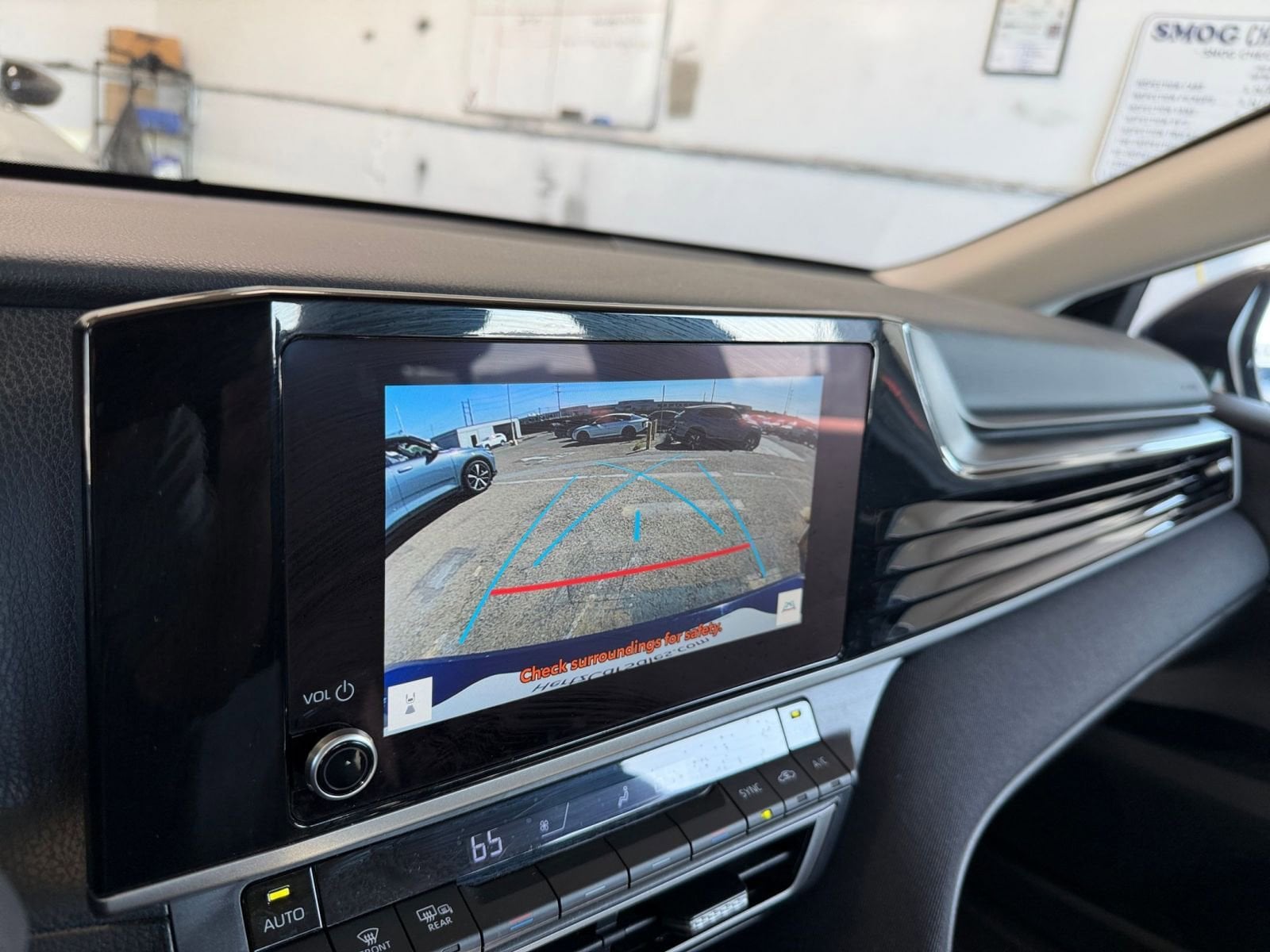 Thumbnail: 2025 Toyota Camry - 17