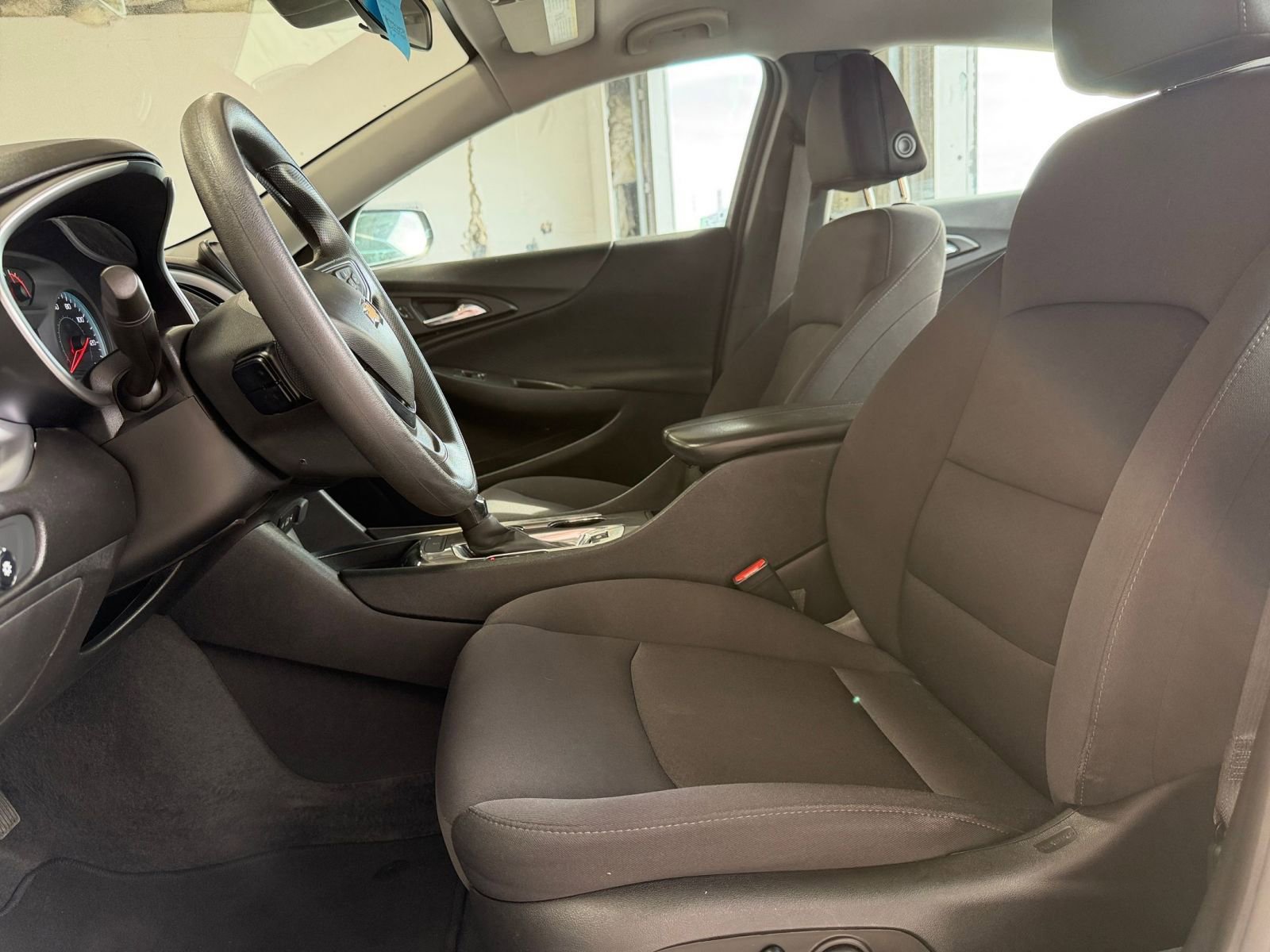 Thumbnail: 2023 Chevrolet Malibu - 27