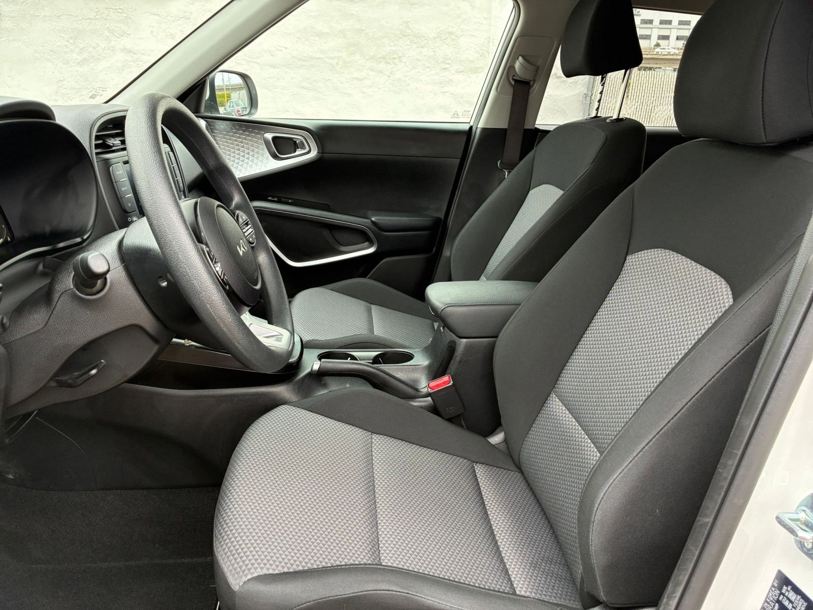 Thumbnail: 2025 Kia Soul - 24