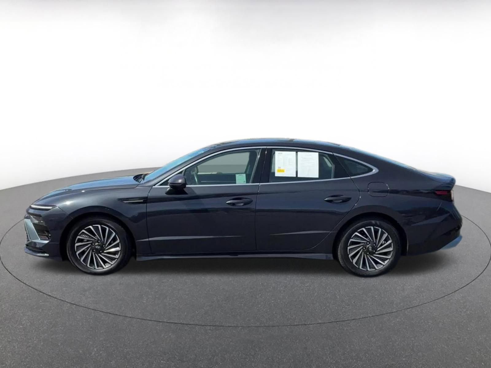 Thumbnail: 2025 Hyundai Sonata - 9