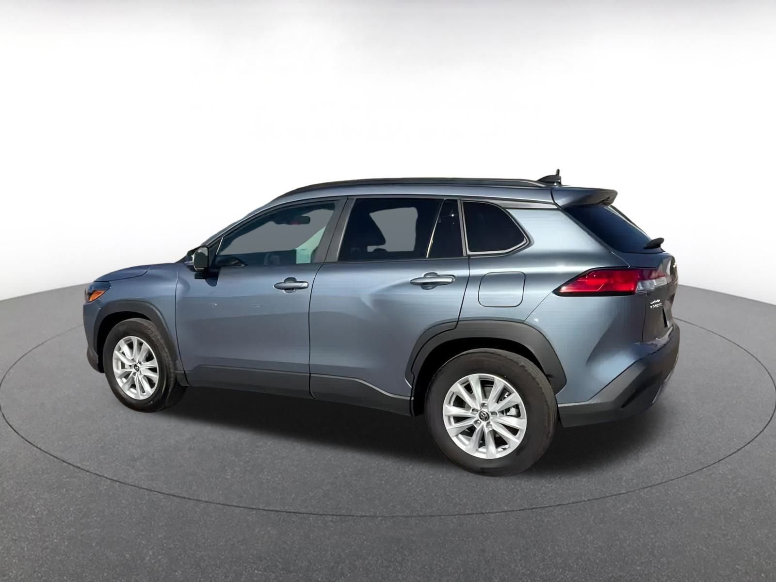 Thumbnail: 2025 Toyota Corolla Cross - 10