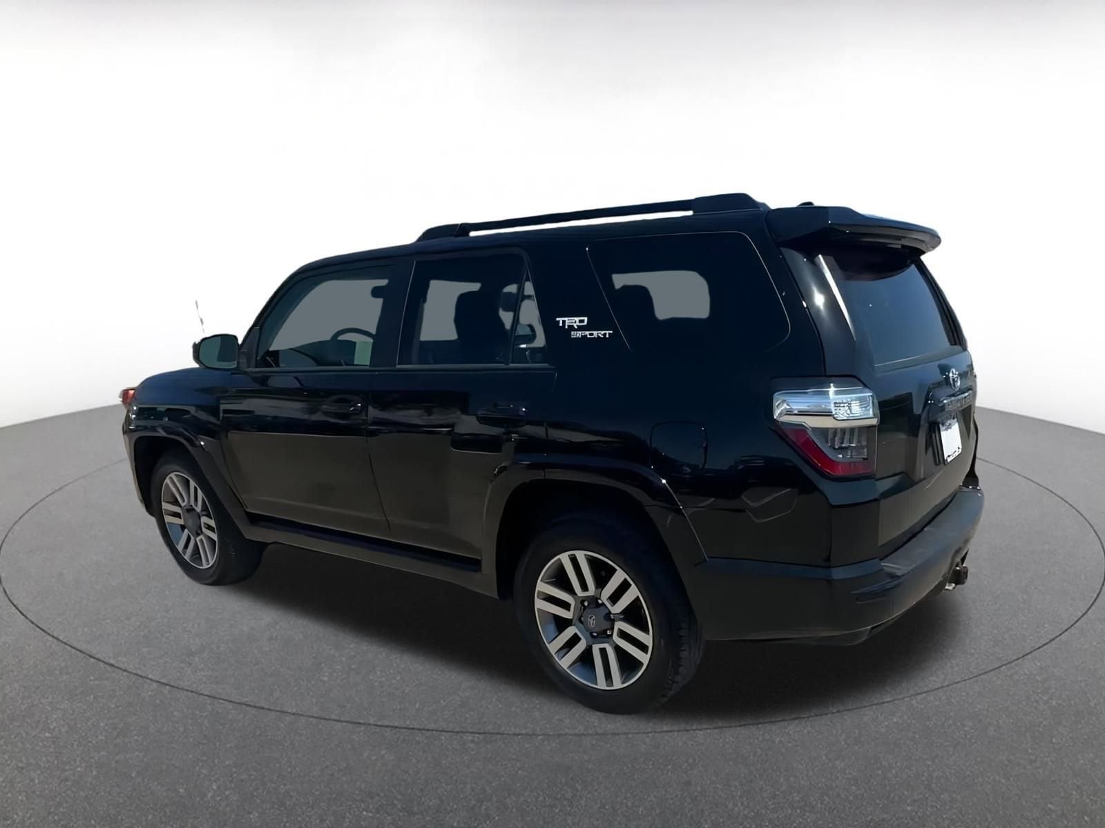 Thumbnail: 2024 Toyota 4Runner - 10