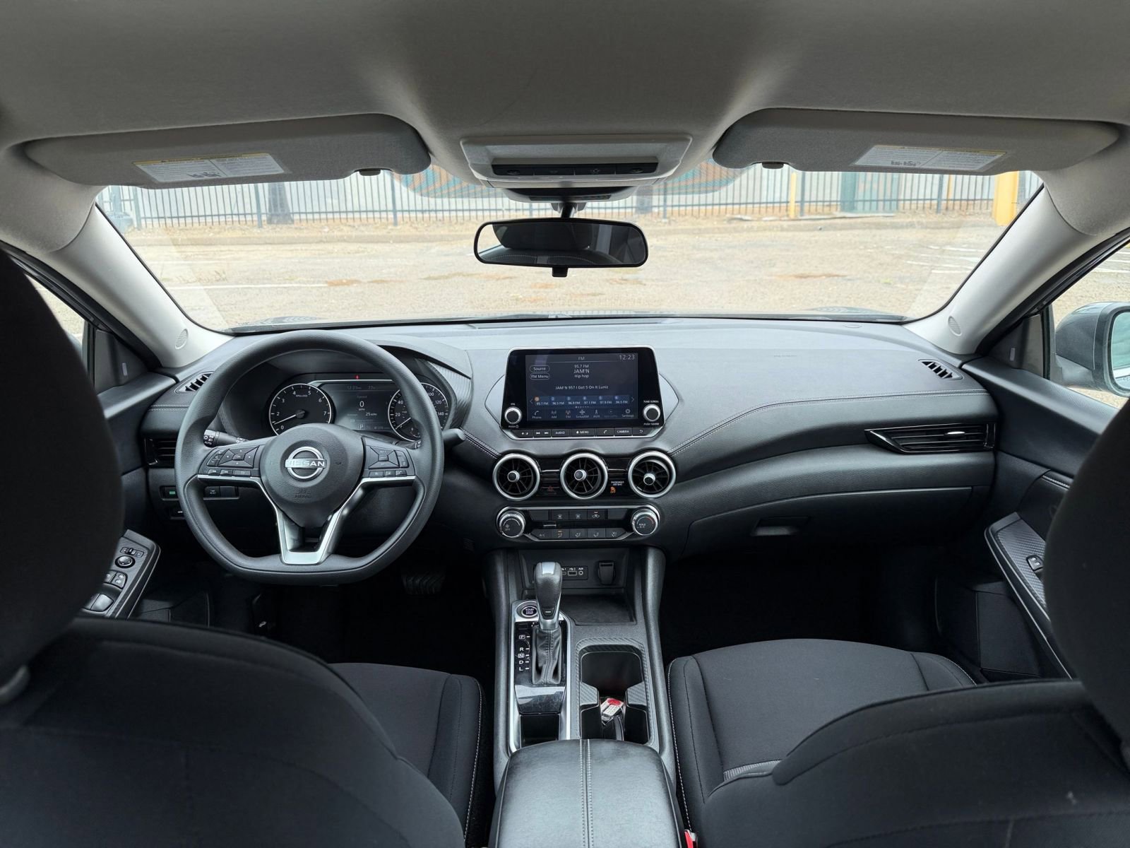 Thumbnail: 2024 Nissan Sentra - 31