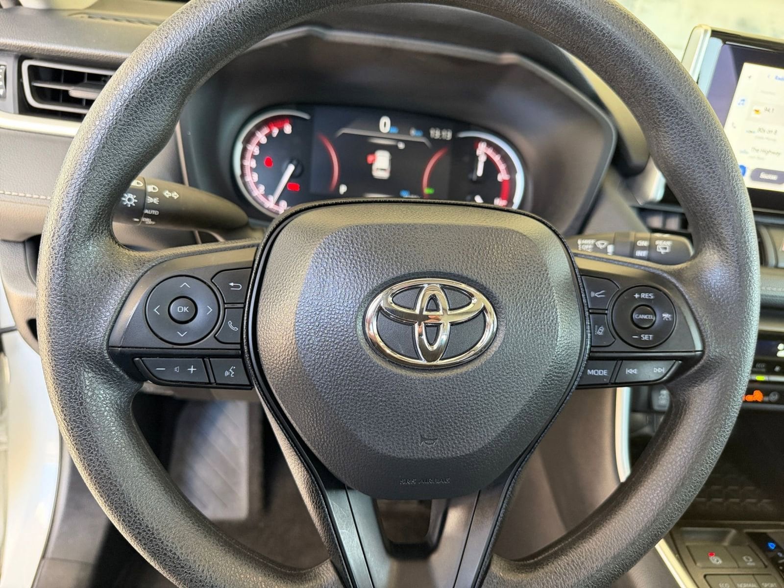 Thumbnail: 2025 Toyota RAV4 - 28