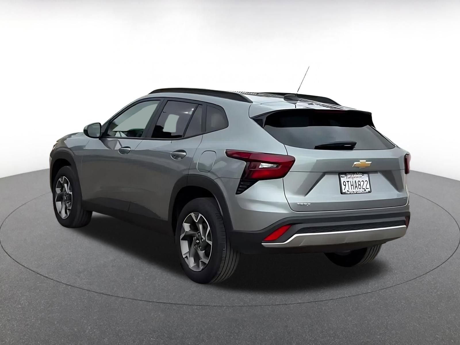 Thumbnail: 2025 Chevrolet Trax - 11