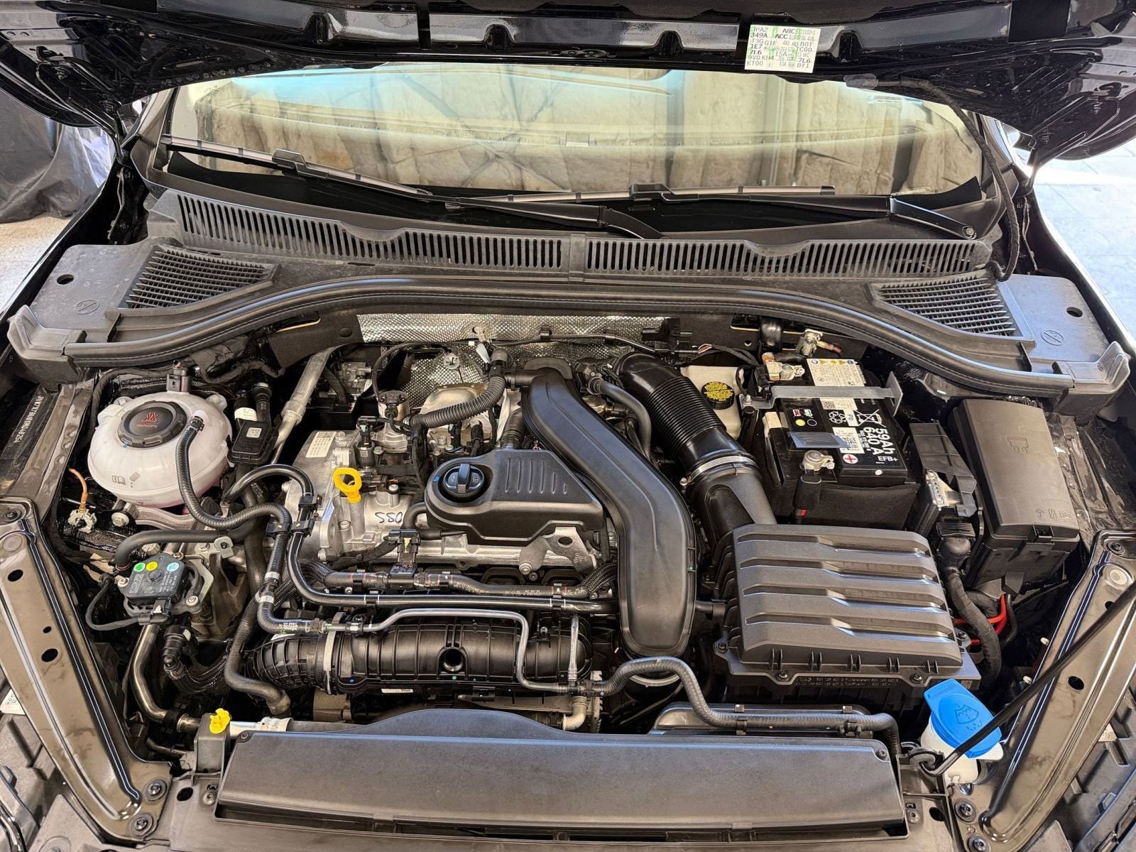 Thumbnail: 2025 Volkswagen Jetta - 31