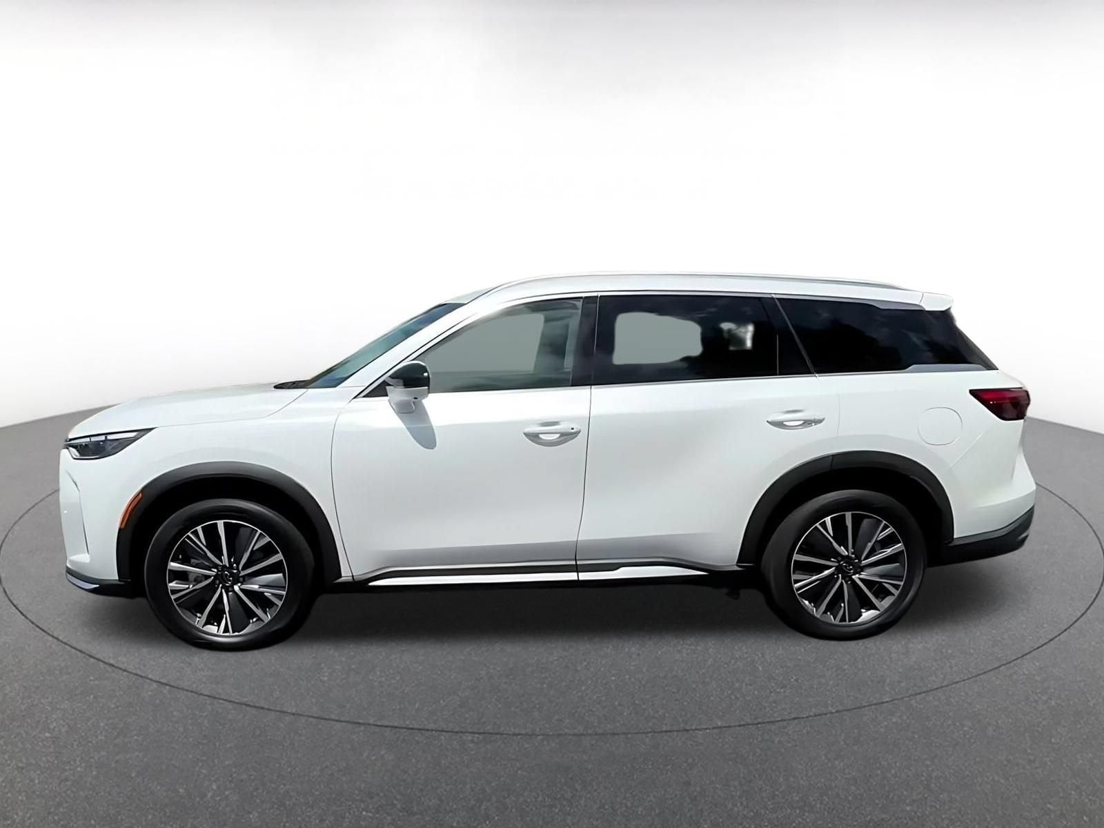 Thumbnail: 2026 INFINITI QX60 - 8