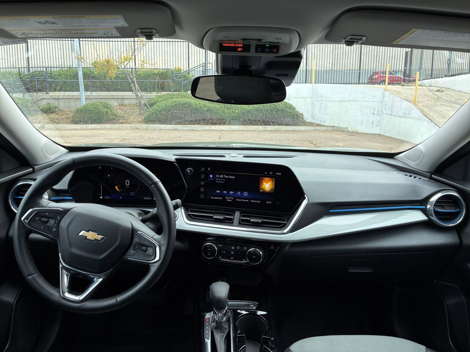 Thumbnail: 2025 Chevrolet Trax - 32