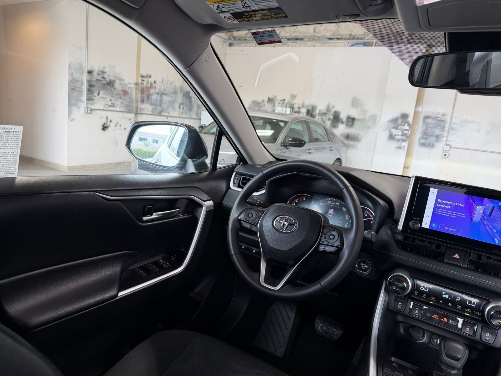 Thumbnail: 2025 Toyota RAV4 - 34