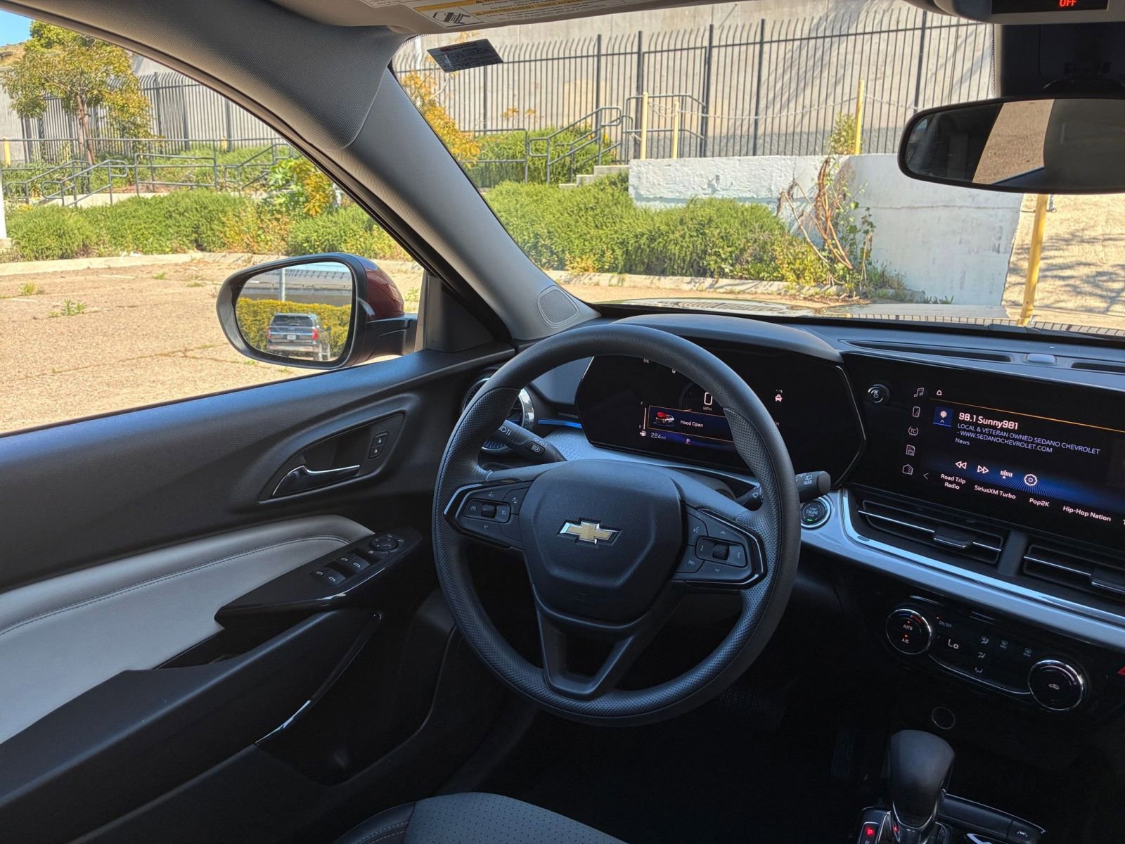 Thumbnail: 2025 Chevrolet Trax - 33