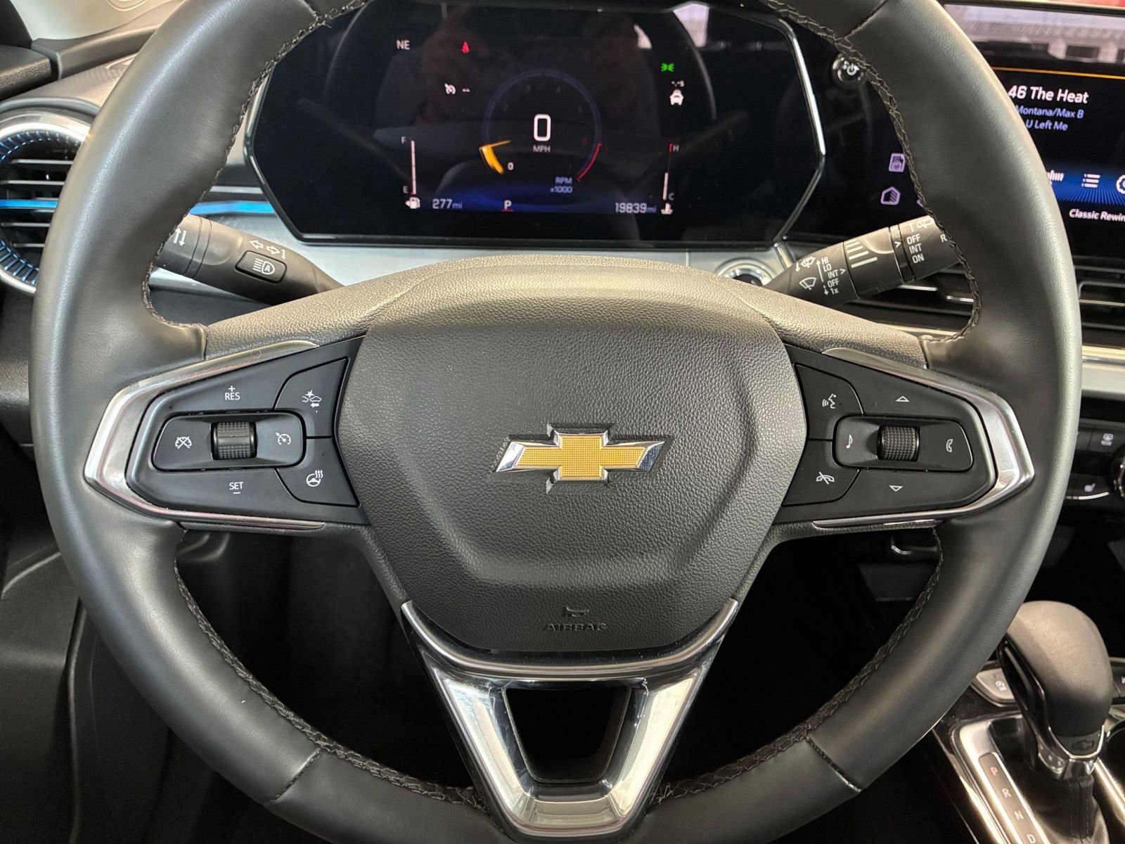 Thumbnail: 2025 Chevrolet Trax - 27