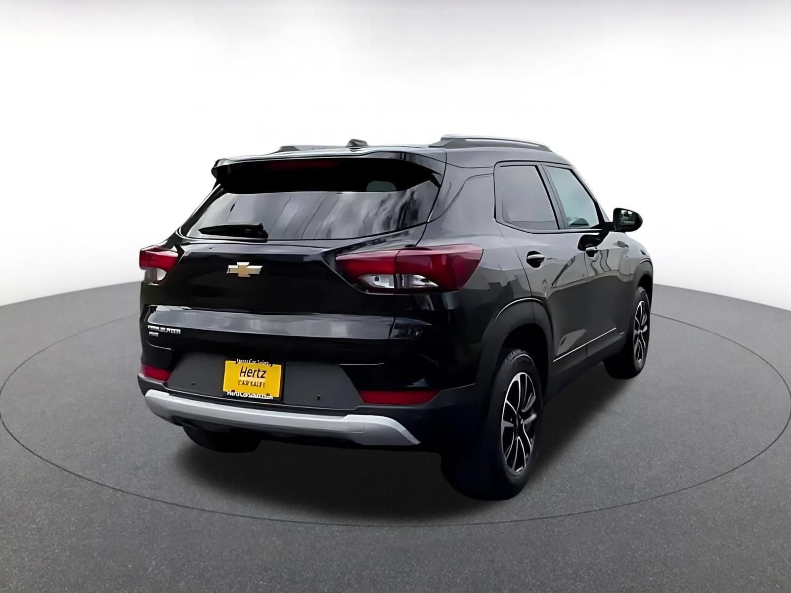 Thumbnail: 2025 Chevrolet TrailBlazer - 14