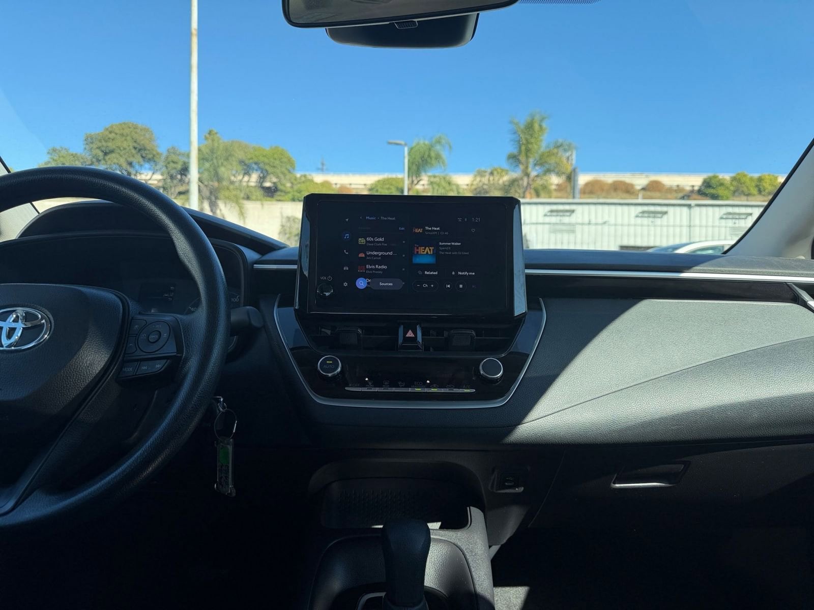 Thumbnail: 2025 Toyota Corolla - 18