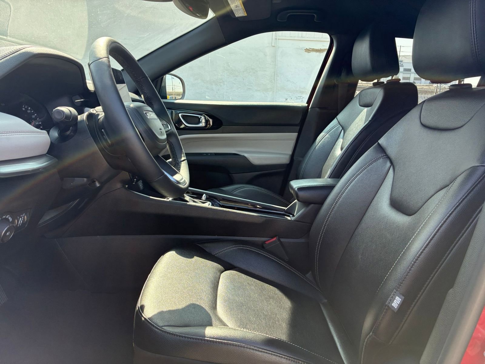 Thumbnail: 2025 Jeep Compass - 28