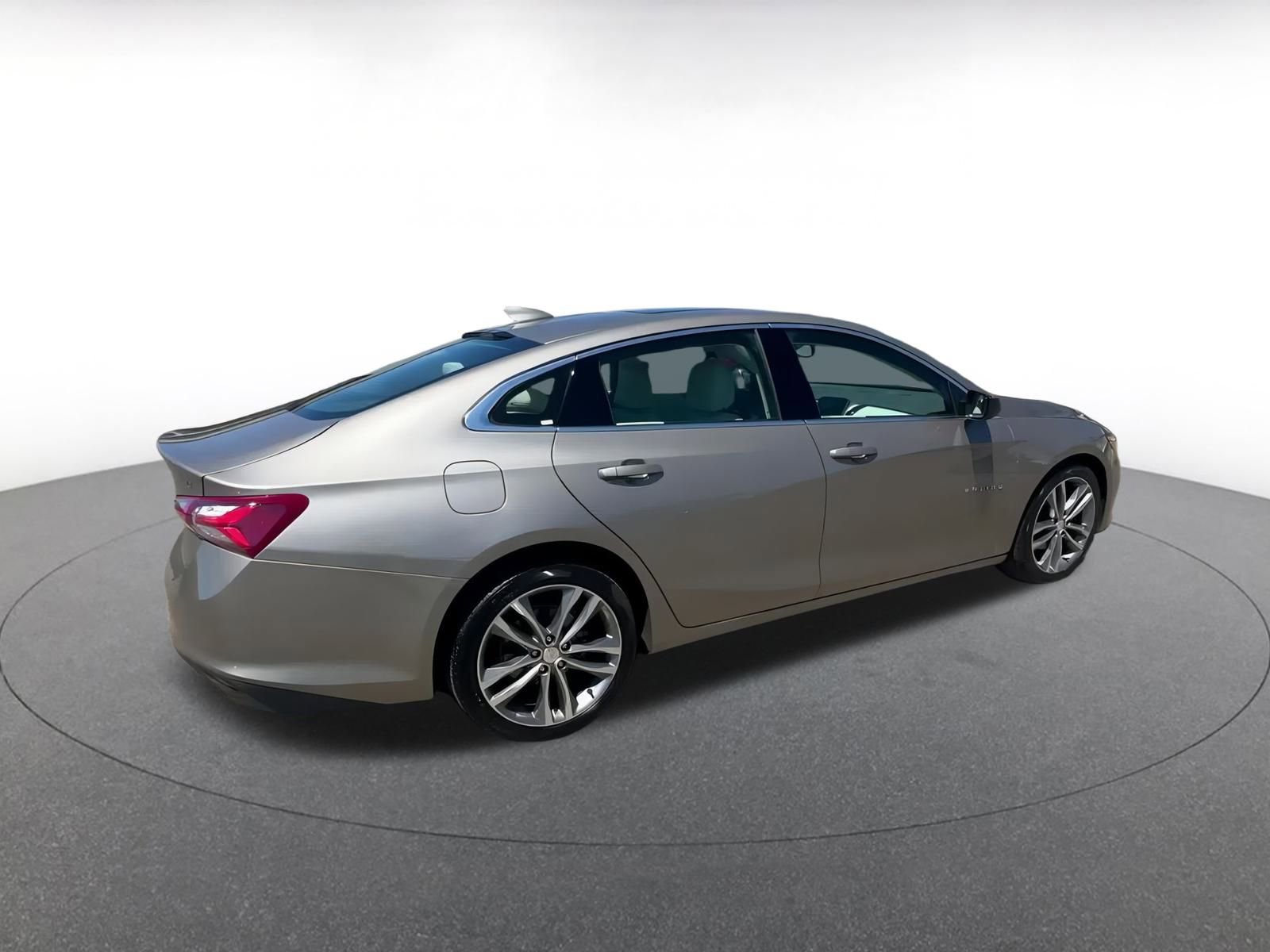 Thumbnail: 2024 Chevrolet Malibu - 15