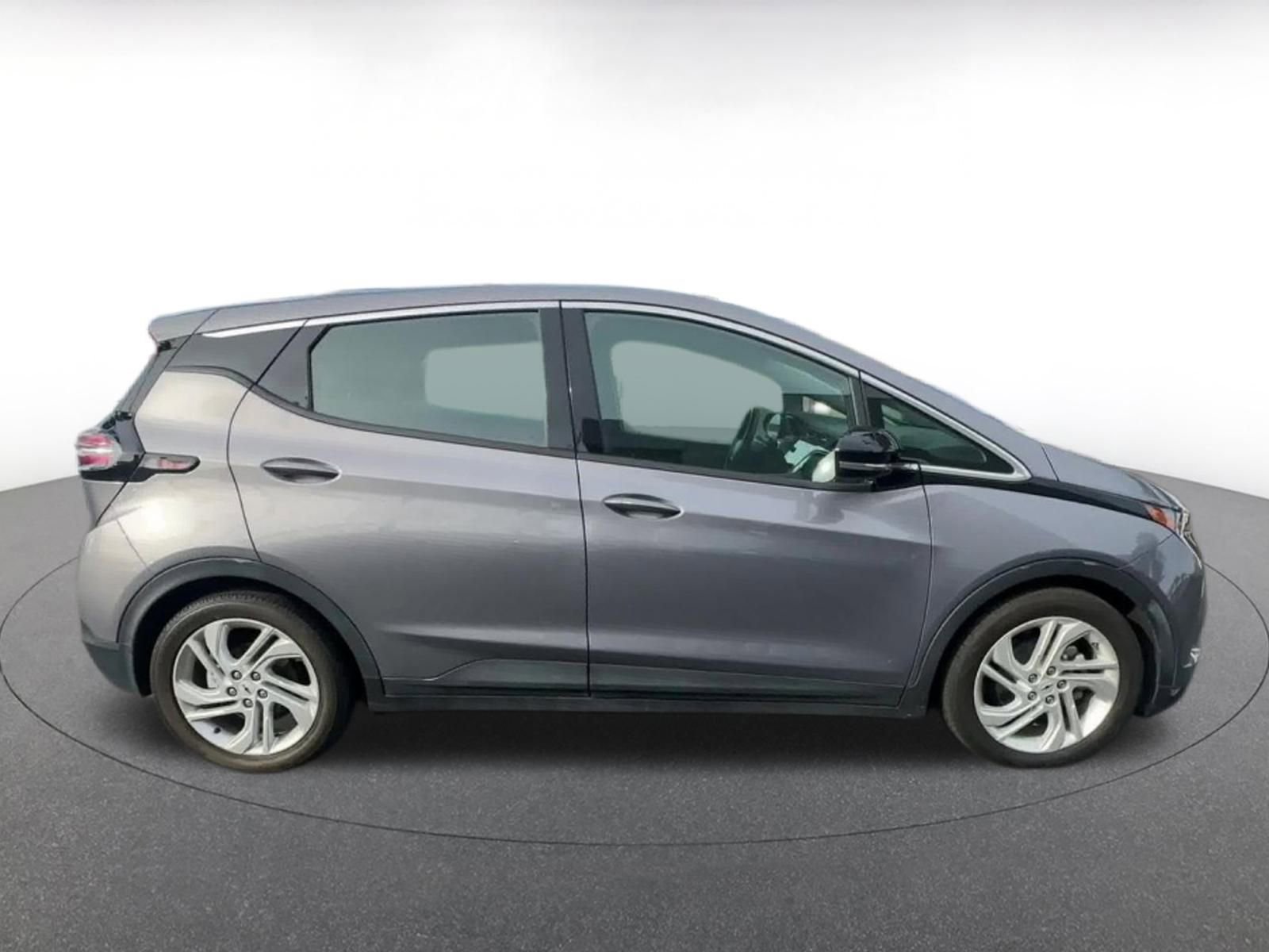 Thumbnail: 2023 Chevrolet Bolt EV - 16