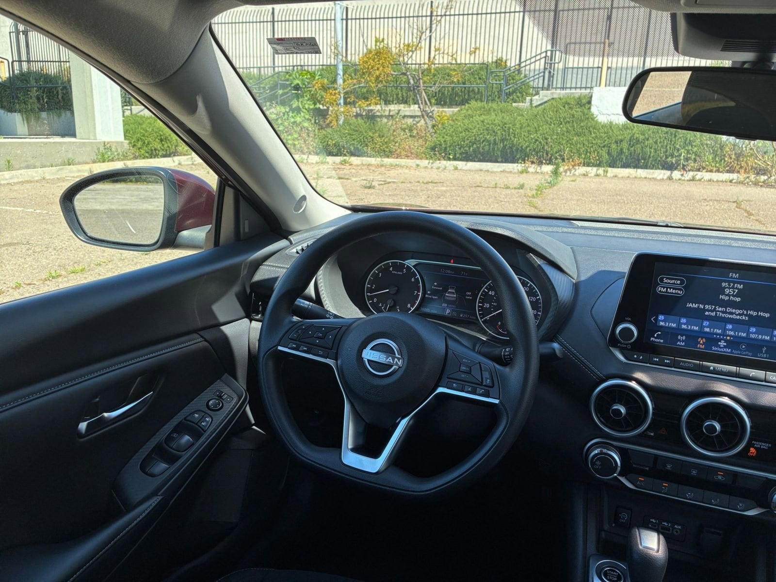 Thumbnail: 2024 Nissan Sentra - 32