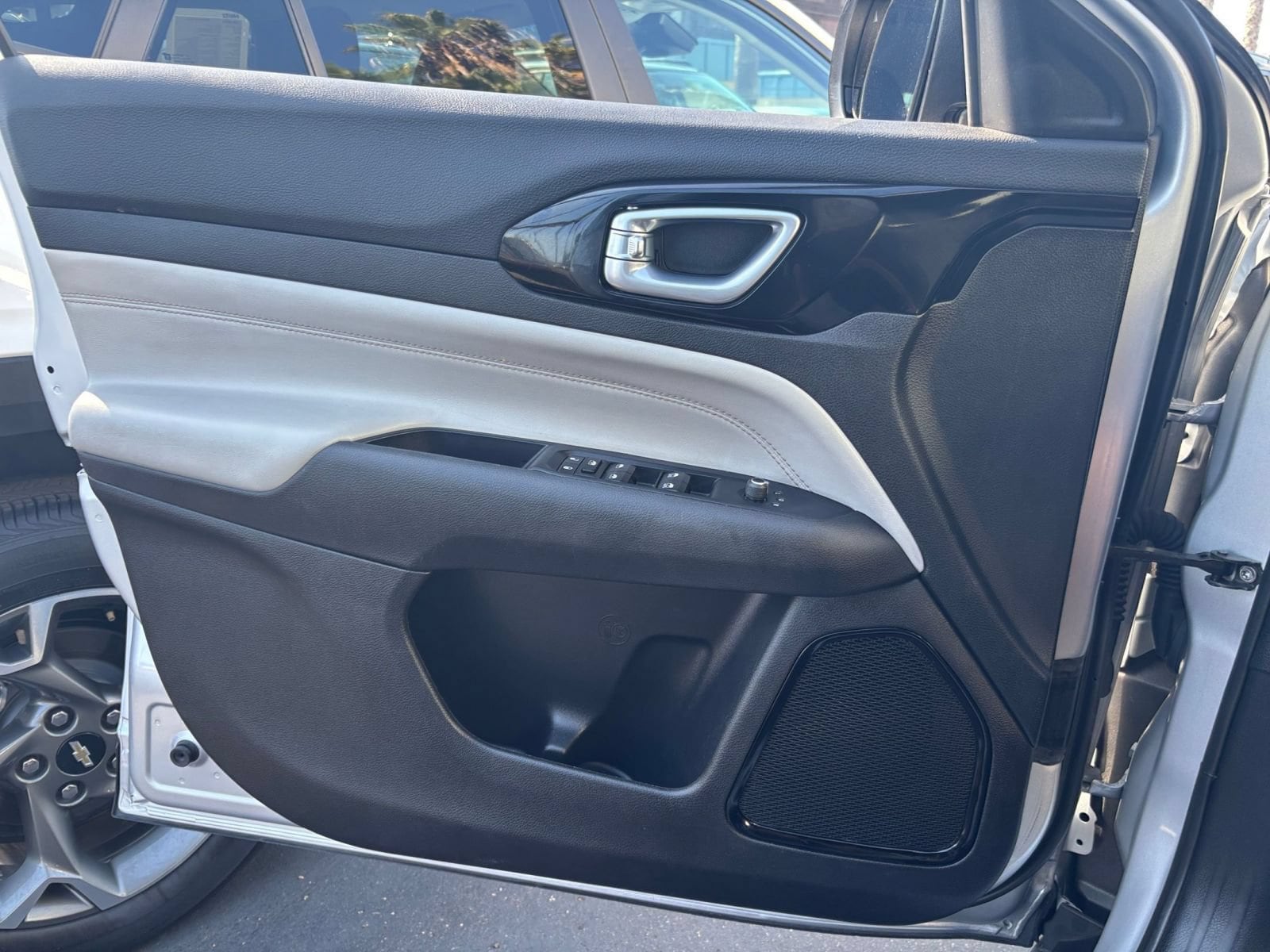 Thumbnail: 2025 Jeep Compass - 15