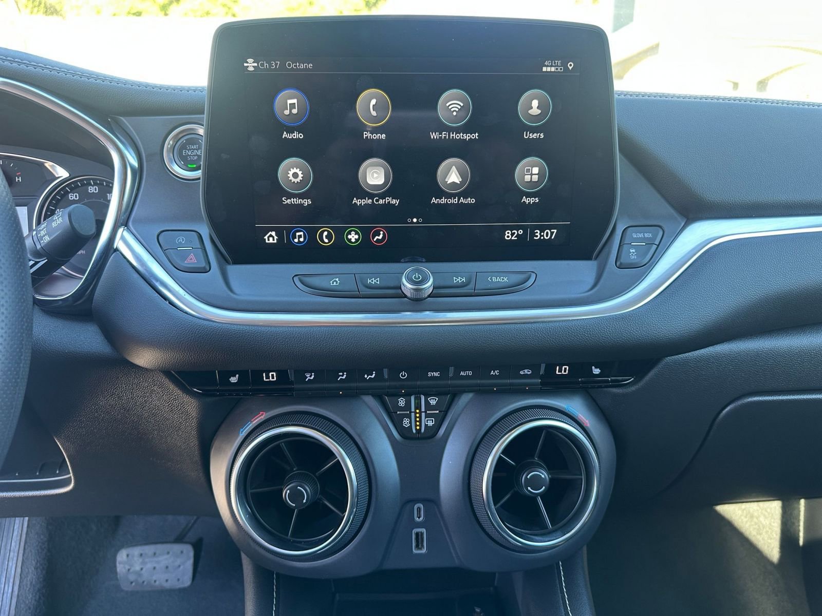 Thumbnail: 2025 Chevrolet Blazer - 21