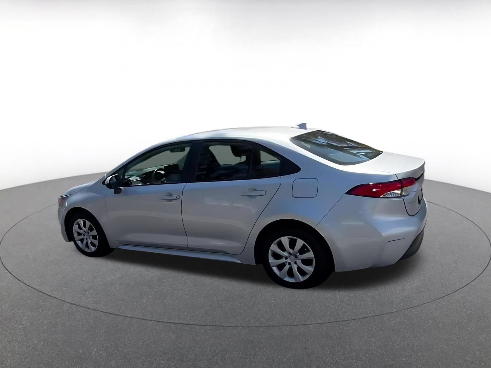 Thumbnail: 2025 Toyota Corolla - 10