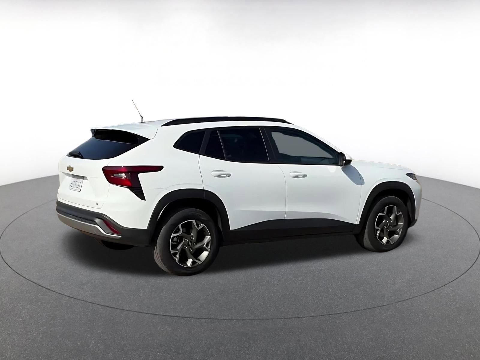 Thumbnail: 2025 Chevrolet Trax - 14