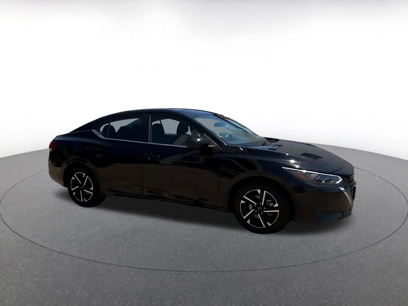 Thumbnail: 2025 Nissan Sentra - 2