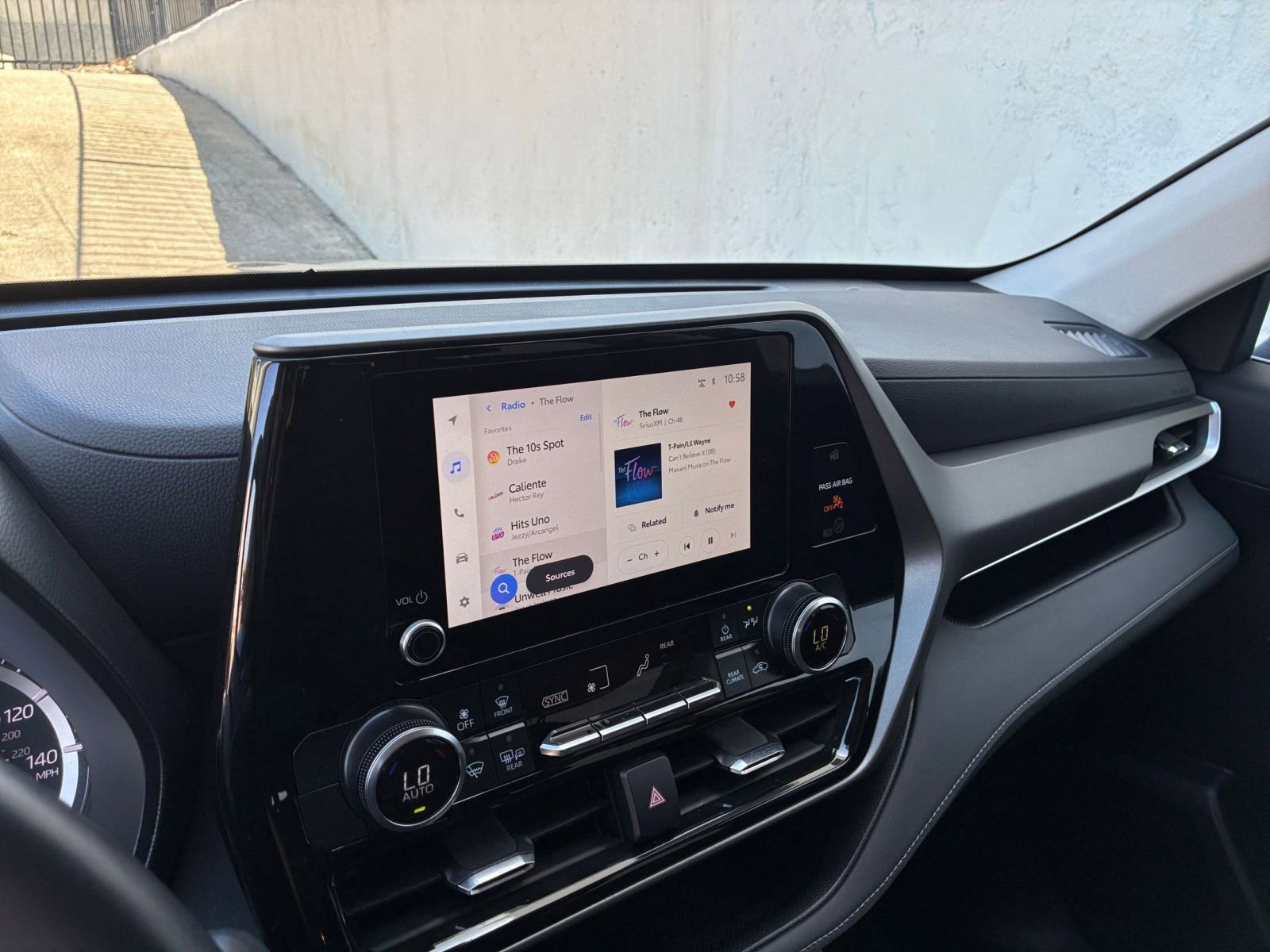 Thumbnail: 2025 Toyota Highlander - 20