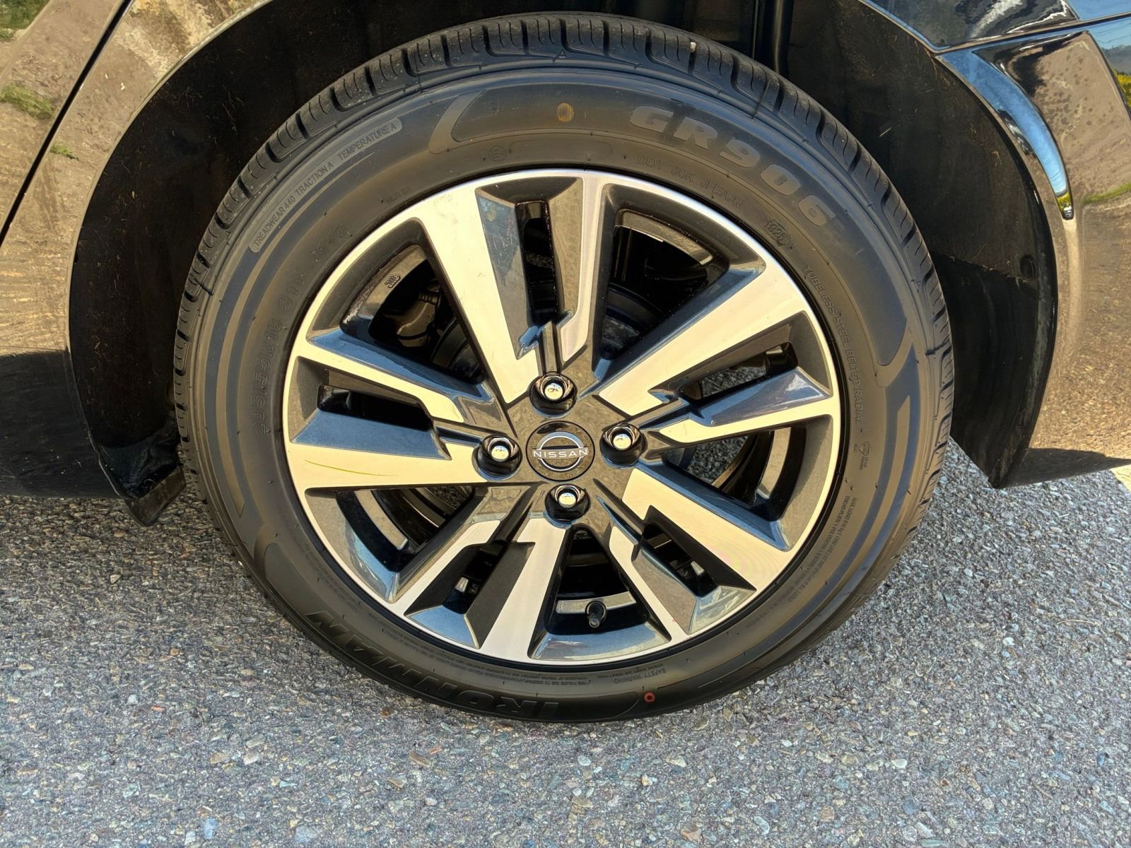 Thumbnail: 2025 Nissan Versa - 28